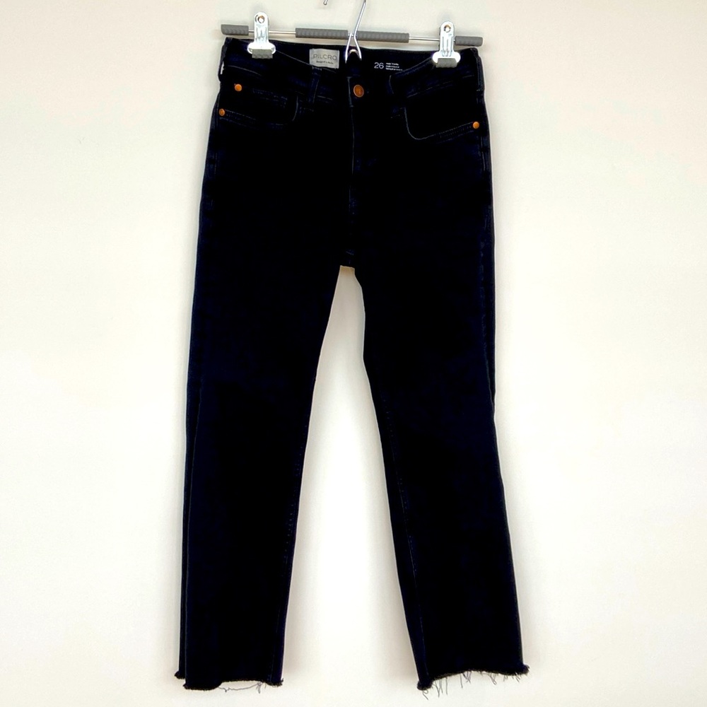 Pilcro The Yaya Mid-rise Crop Jeans